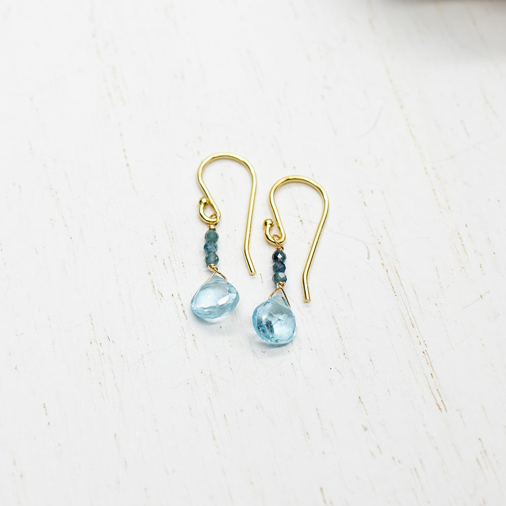 
                
                    Load image into Gallery viewer, March Raindrop Gold Earrings
                
            