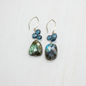 
                
                    Load image into Gallery viewer, Labradorite &amp;amp; Blue Quartz Droplet Silver Earrings
                
            