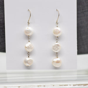 
                
                    Load image into Gallery viewer, Pearl 3 Stone Earrings
                
            