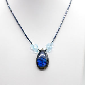 
                
                    Load image into Gallery viewer, Labradorite &amp;amp; Blue Topaz Pendant Necklace
                
            