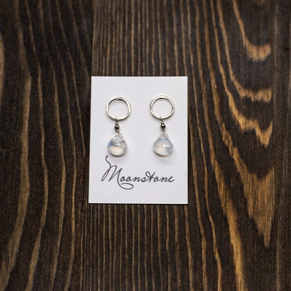 
                
                    Load image into Gallery viewer, Moonstone Luna Silver Earrings
                
            