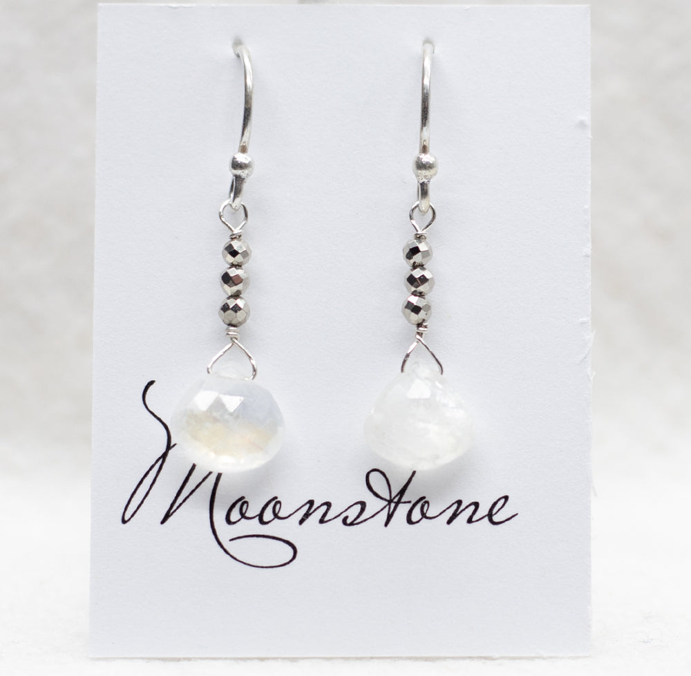 
                
                    Load image into Gallery viewer, Moonstone Raindrop Silver Earrings
                
            